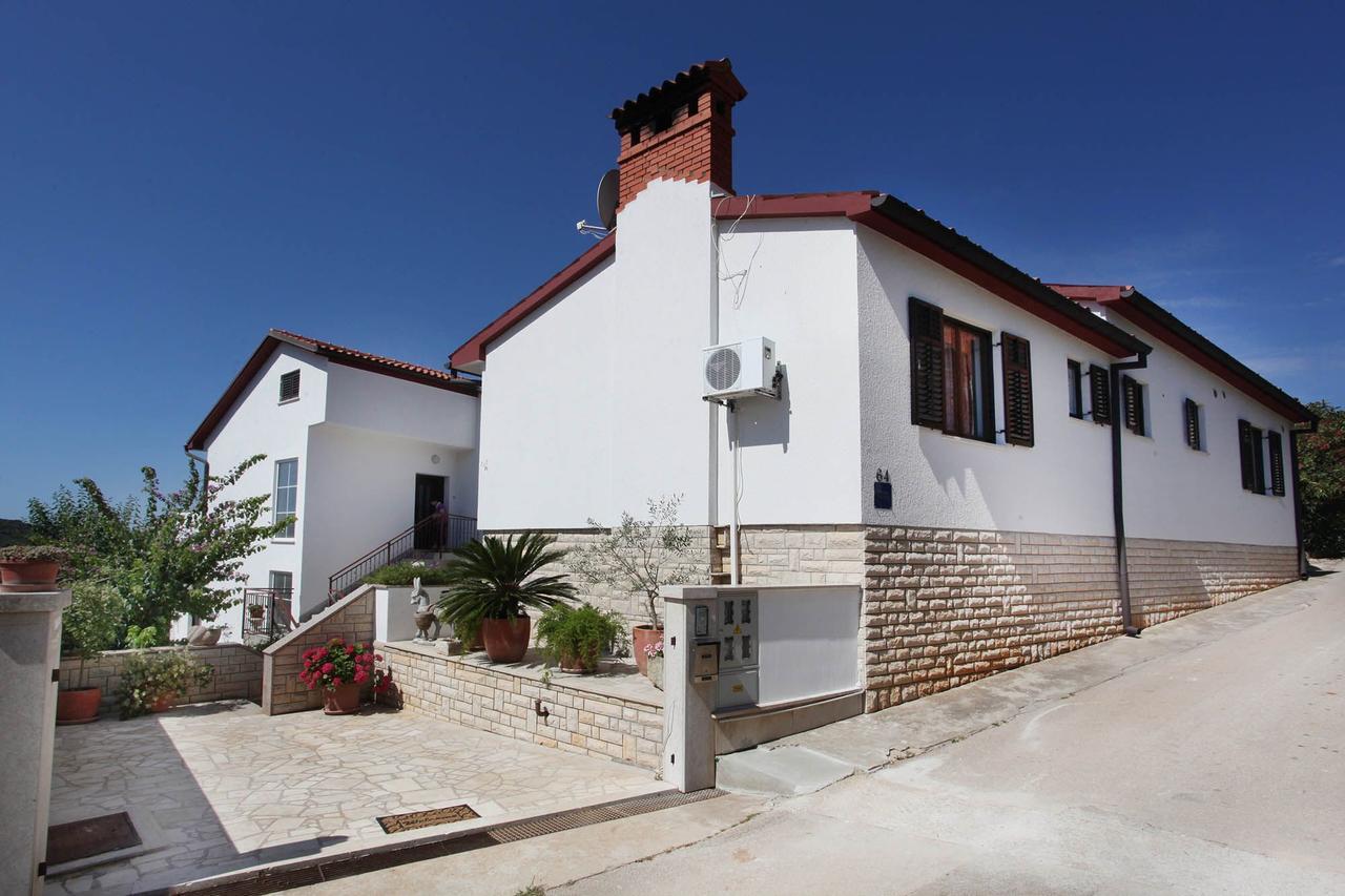 Apartments Patricia Antonieta Banjole Exterior foto